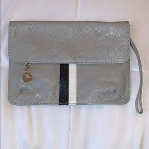 Laggo Wristlet